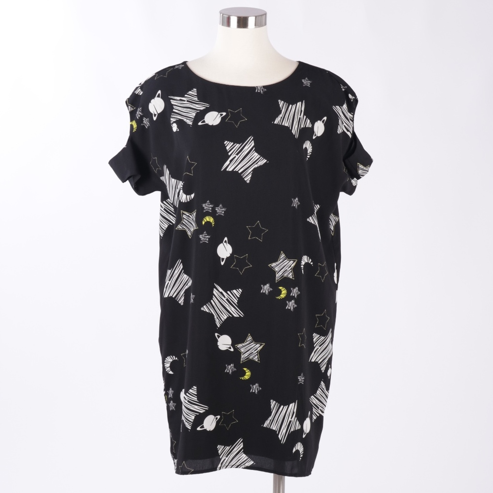 UNIVERSE PRINT SHIFT DRESS